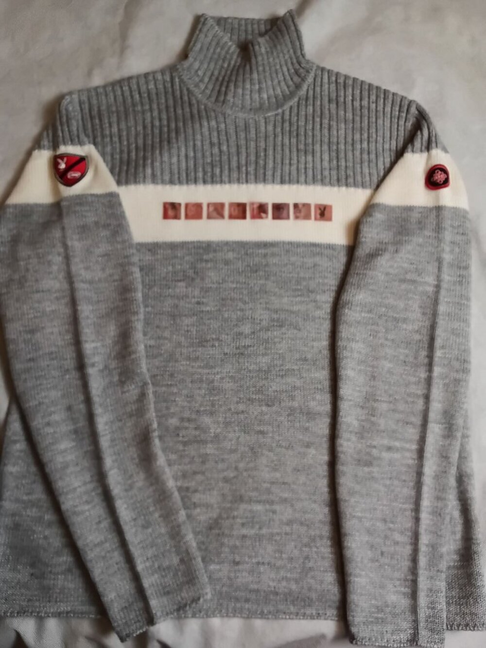 ECKO UNLTD PLAYBOY Large Turtle Neck Pullover Sweater